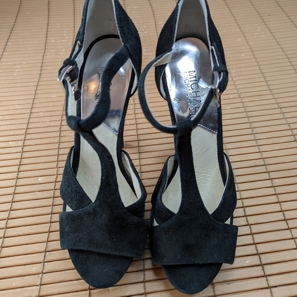 Michael Kors women's black suede platform sandals sz 5.5M. 5" heels. 271pm - Picture 2 of 10